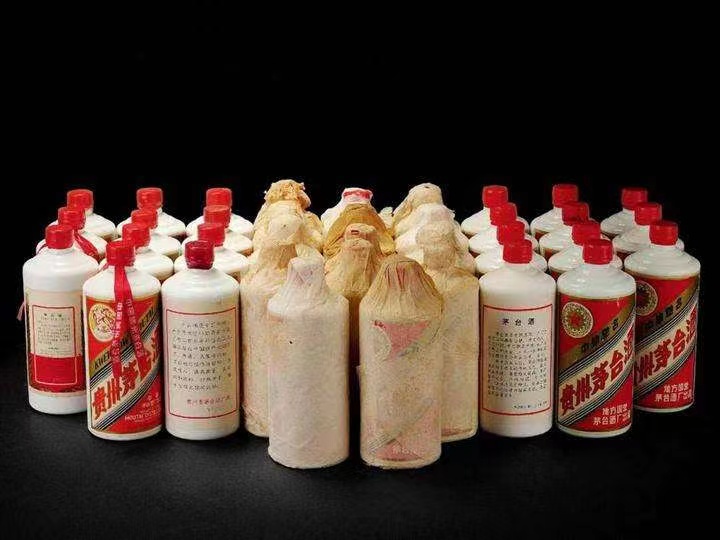 海城日照岚山回收酒价格哪里回收(附近上门回收茅台酒）?